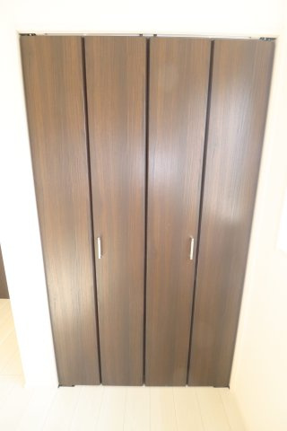 郡山市安積町南長久保2丁目　　　1号棟　　　安積第３小学校、安積第２中学区の収納