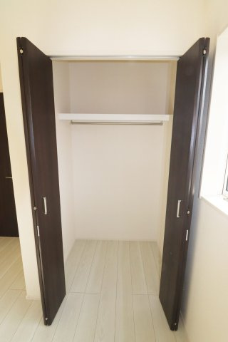 郡山市安積町南長久保2丁目　　　1号棟　　　安積第３小学校、安積第２中学区の収納