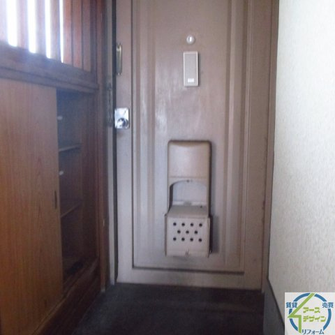 小西ビルの玄関|※類似部屋
