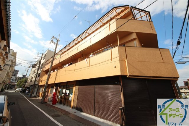 小西ビルの外観