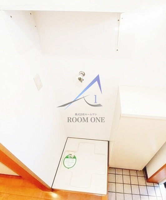 フィオーレ学芸大学の玄関|玄関です。