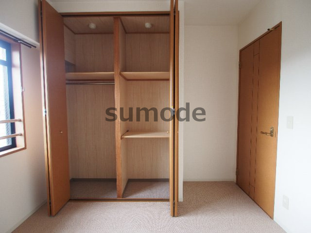 コスモ茨木上穂積の収納