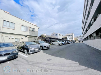 【駐車場】