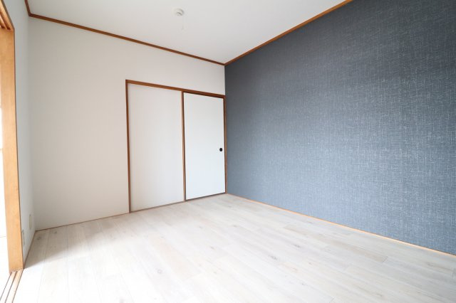 サンハイツ沢良宜西の洋室