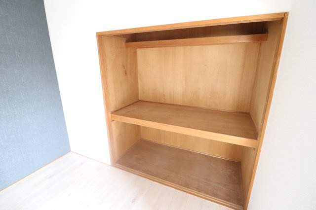 サンハイツ沢良宜西の収納