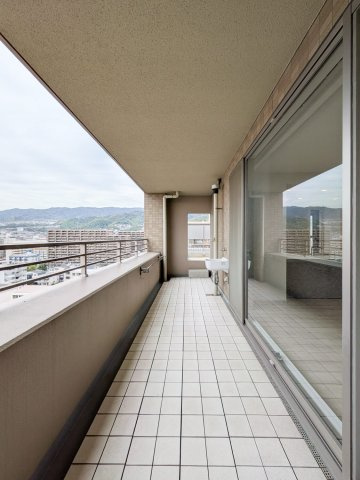 エルヴェール神戸本山アーバンライフのバルコニー