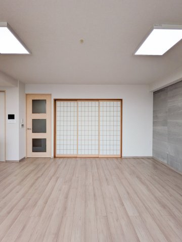 エルヴェール神戸本山アーバンライフの居間・リビング