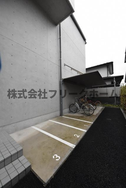 武蔵野市西久保１丁目の賃貸マンションの駐車場