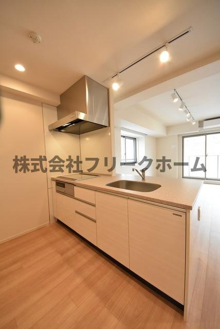 武蔵野市西久保１丁目の賃貸マンションのキッチン