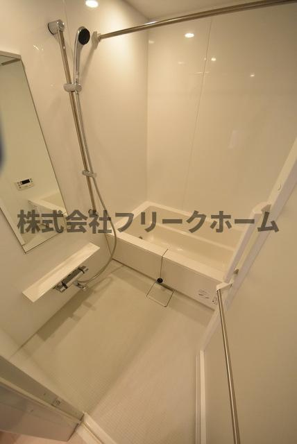 武蔵野市西久保１丁目の賃貸マンションの浴室