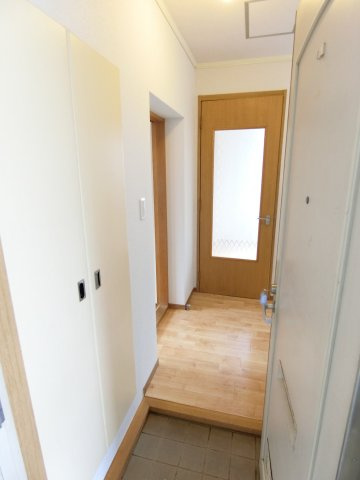 エクセル小西D棟の玄関