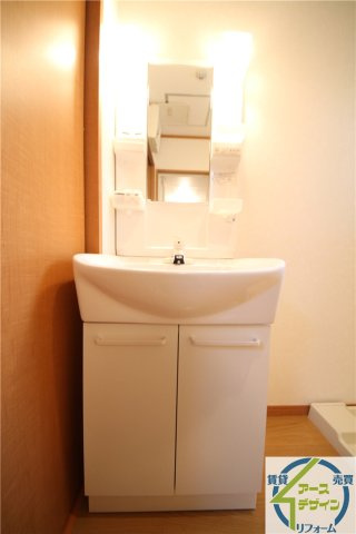 Pista魚住町の独立洗面台