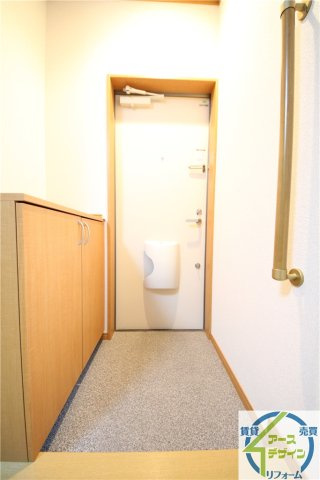 Pista魚住町の玄関