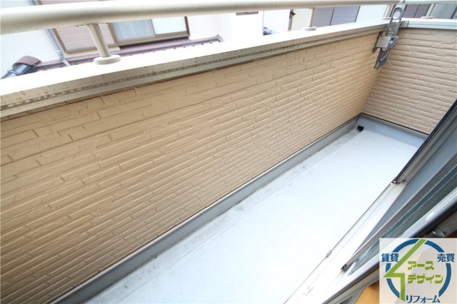 Pista魚住町のバルコニー