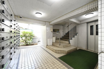 【ロビー】 | トップ不動前 | 建物の内部です