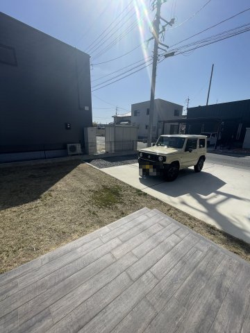 畠敷の家の駐車場|ゆったりの駐車スペース　３台可