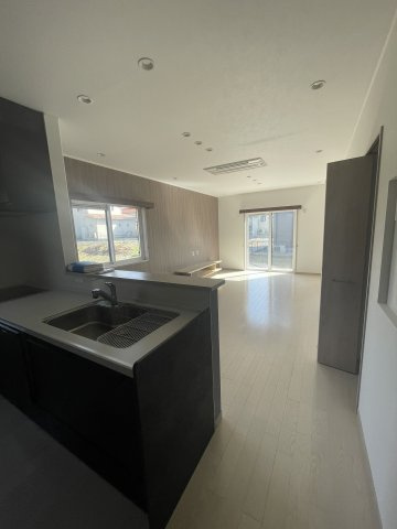 畠敷の家の居間・リビング