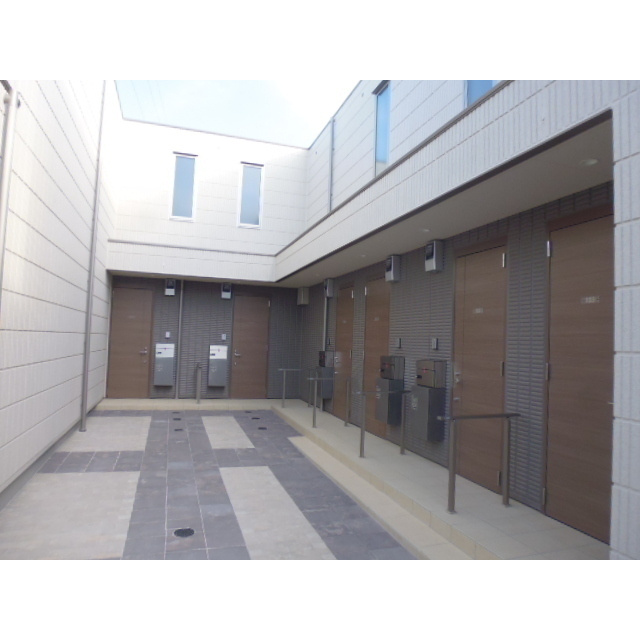 メゾン美鈴のエントランス