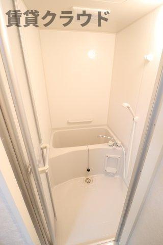 ロシニョルの浴室|落ち着いた空間のお風呂です