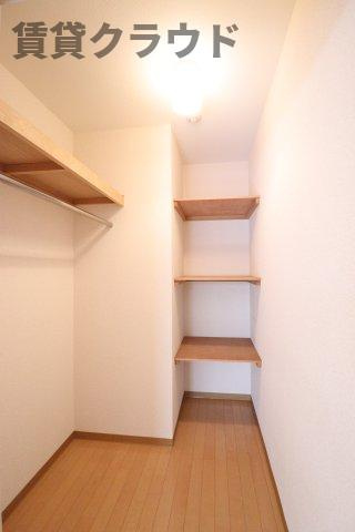 ロシニョルの収納|ウォークインクローゼット