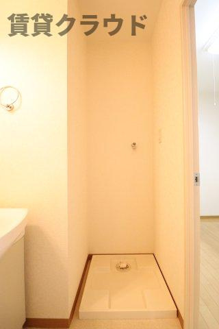 ロシニョルの設備|洗濯機置場