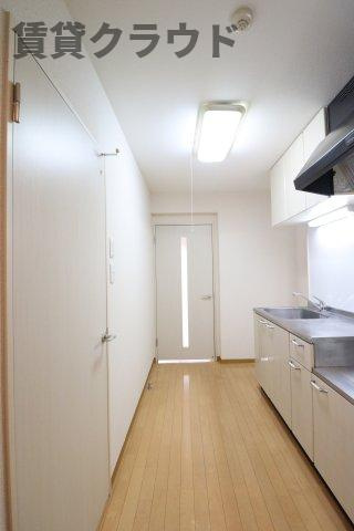 ロシニョルのキッチン|キッチンでお料理をお楽しみください