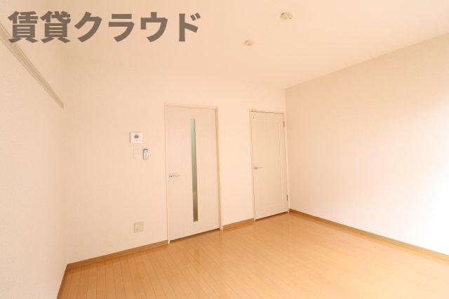 ロシニョルの洋室|きれいな洋室です