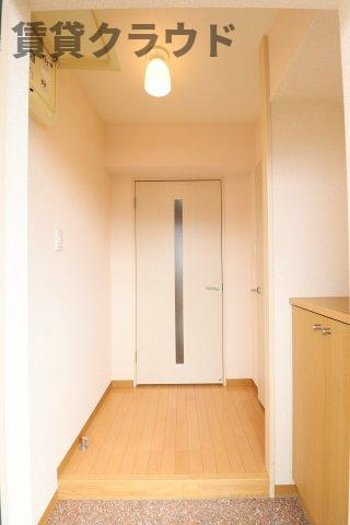 ロシニョルの玄関|毎日通る玄関はこちらです