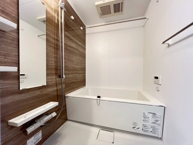  Ｌｕｍｉｅｒｅ（リュミエール）の浴室|イメージ写真