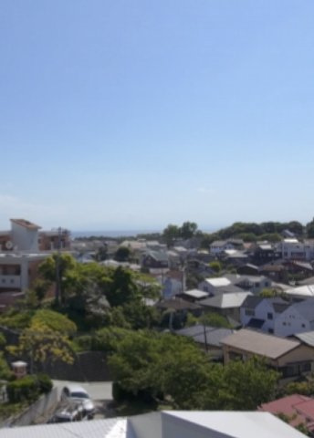 海まで9分！開放感ある眺望　建築条件なしのその他|前建物屋上からの眺望