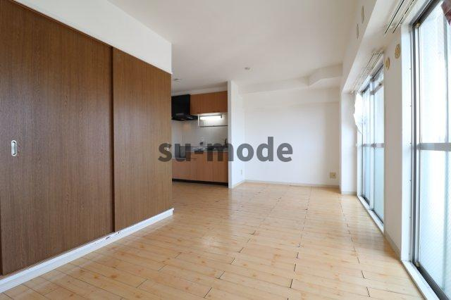 パールマンションの居間・リビング