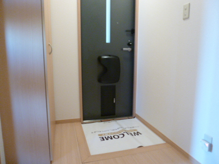 ドミールの玄関