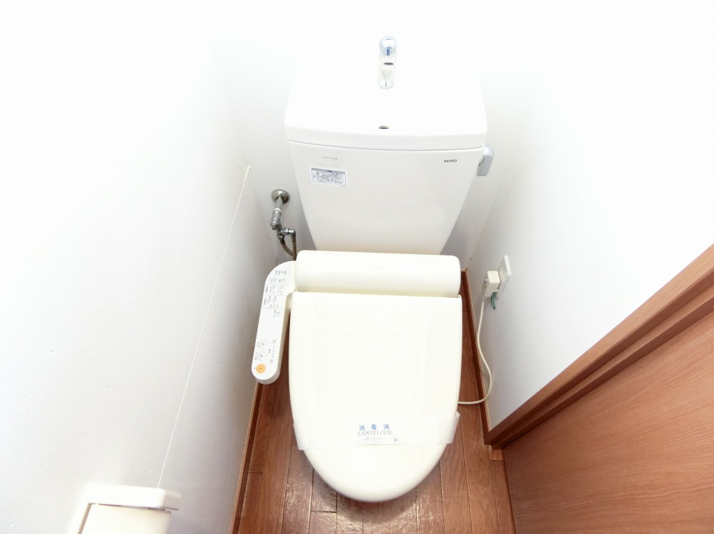 サンマリノ善導寺のトイレ|落ち着いた色調のトイレです