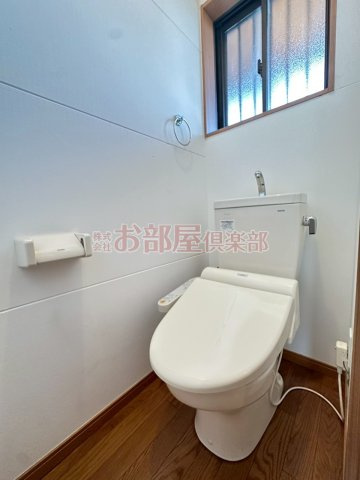 サンマリノ善導寺のトイレ|落ち着いた色調のトイレです