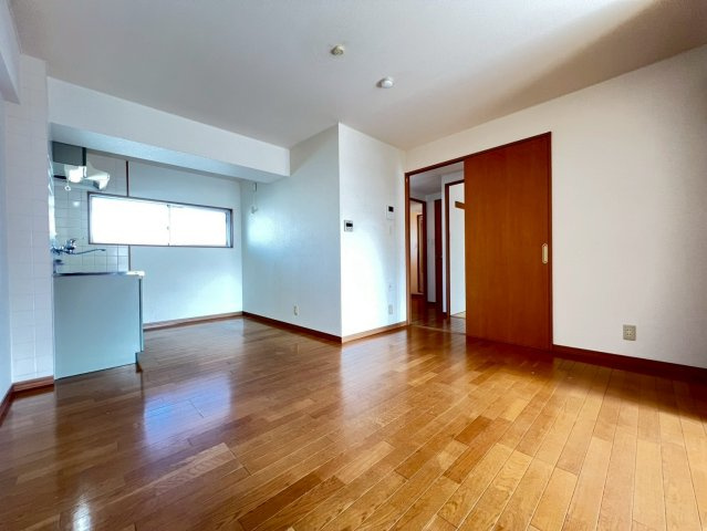 セブンハイムの居間・リビング