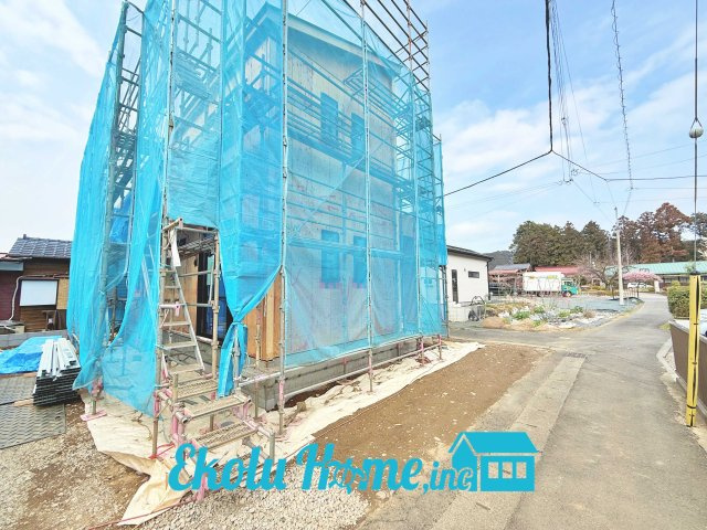 青梅市畑中　全２棟　１号棟の前面道路含む現地写真
