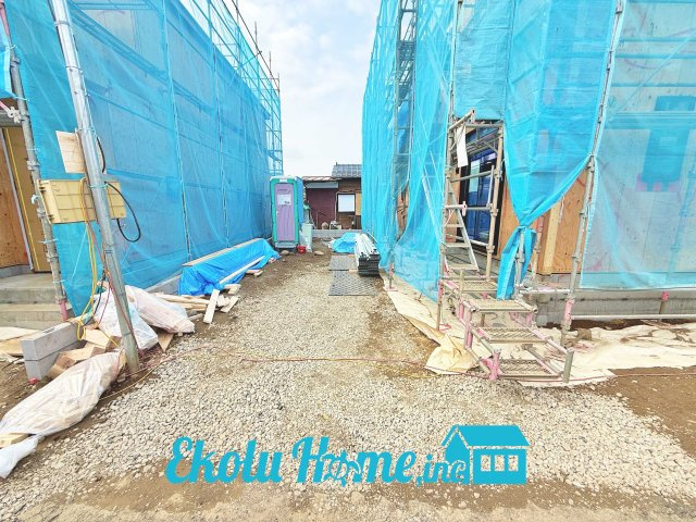 青梅市畑中　全２棟　１号棟の駐車場