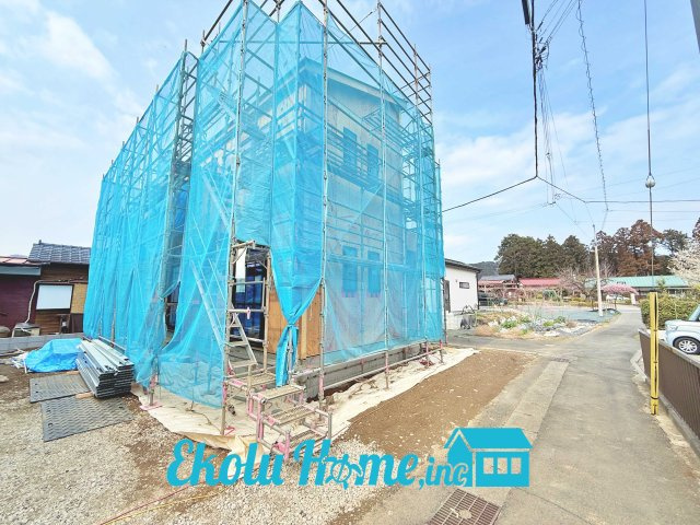 青梅市畑中　全２棟　１号棟の前面道路含む現地写真