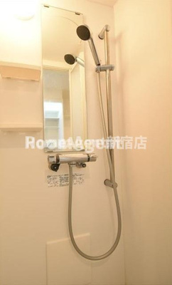 【シャワールーム】 | インペリアル・スイート | 同仕様写真