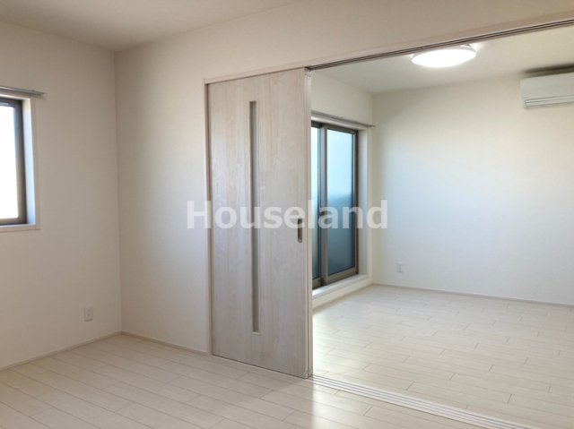 フジパレス中之島Ⅱ番館の居間・リビング