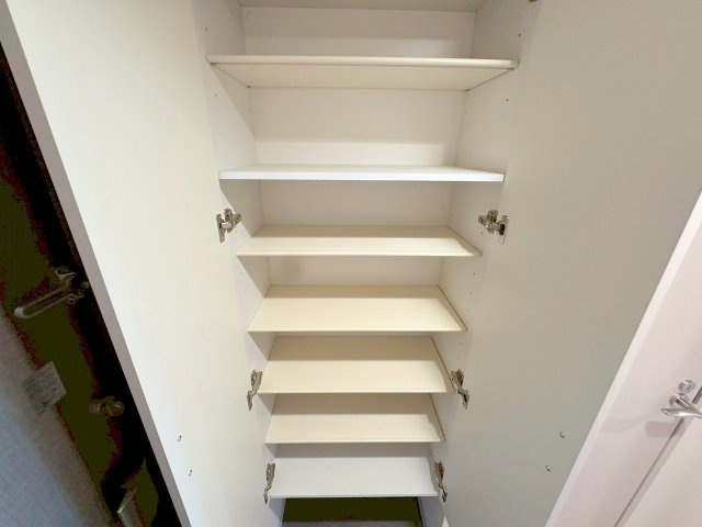 Alivis Shimo-Shinjo SoL TERRACEの収納