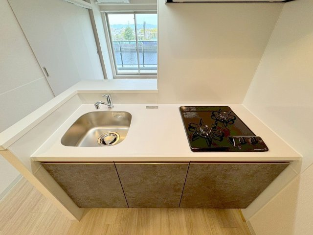 Alivis Shimo-Shinjo SoL TERRACEのキッチン