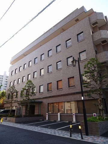真成館の外観