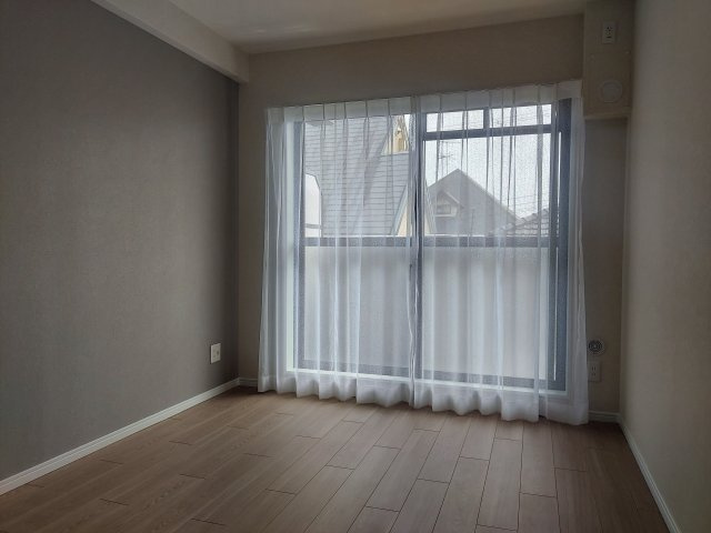 エンゼルハイム宝塚第5の洋室|洋室約6帖