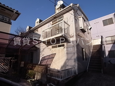 【外観】 | スタディオルイ | 白を基調とした清潔感のある外観です。