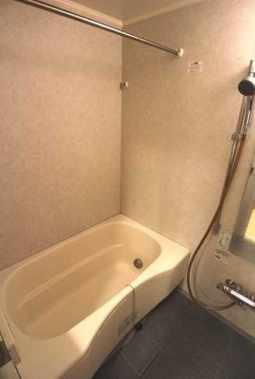 スペーシア三軒茶屋弐番館　駅近　ペット相談可　礼金０の浴室