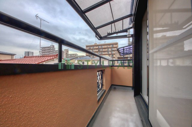 【バルコニー】