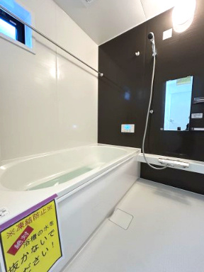 多賀城市高橋の浴室