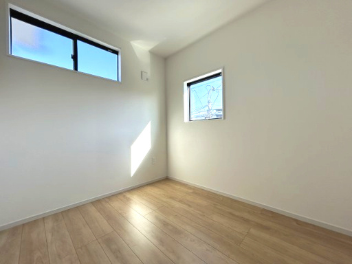 多賀城市高橋の洋室