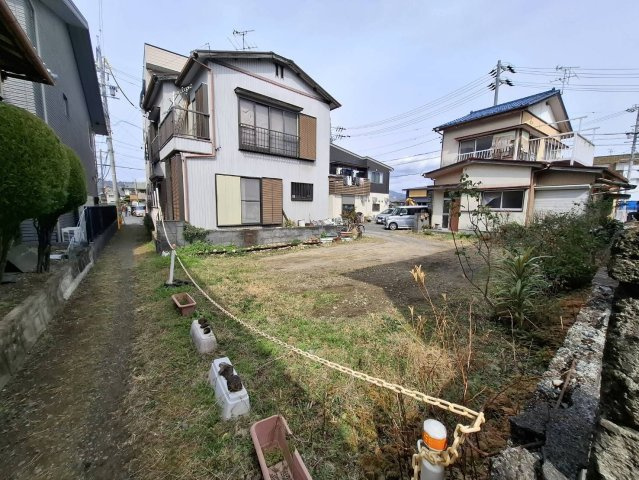 売中古戸建　静岡市葵区上足洗３丁目の外観|▼西側から見た駐車場